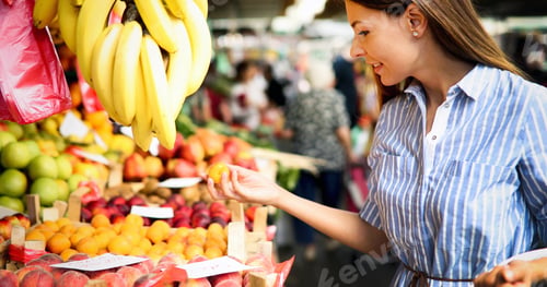 Preview: Beautiful women shopping vegetables and fruits