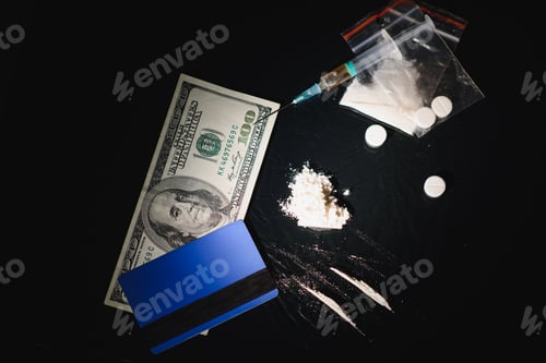Preview: syringe, drug use and prohibited substances.