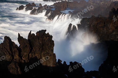 Preview: big waves in Porto Moniz, Madeira