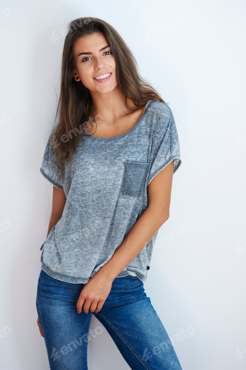 Preview: Very natural woman wearing casual clothes