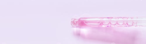 Preview: close-up of a serum pipette on a light background
