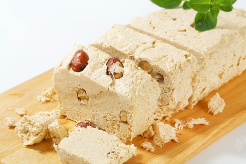 Preview: Greek halva with almonds