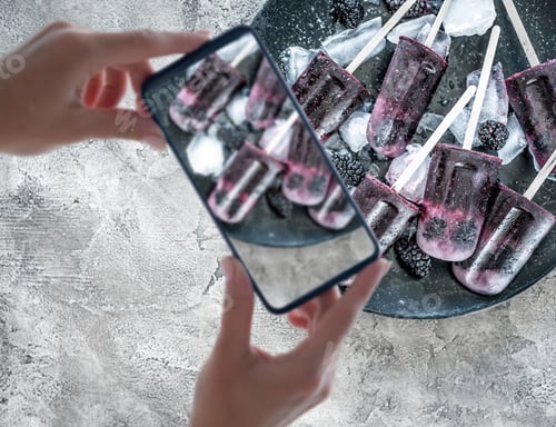 Preview: homemade fruit ice cream with mulberry