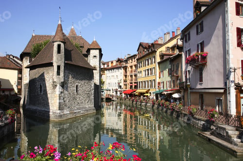 Preview: Palais de l'isle annecy