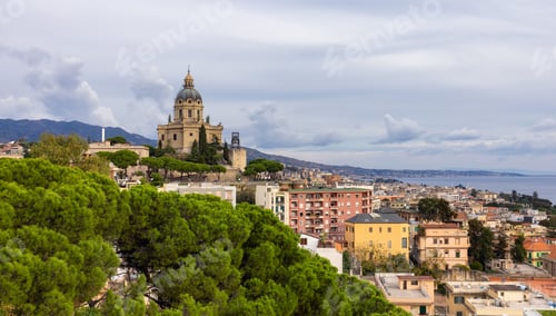 Preview: Historic Church in a touristic city Messina, Sicilia, Italy.