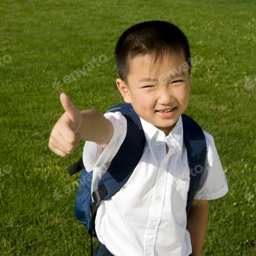 Visualização: Estudante do ensino fundamental no parque