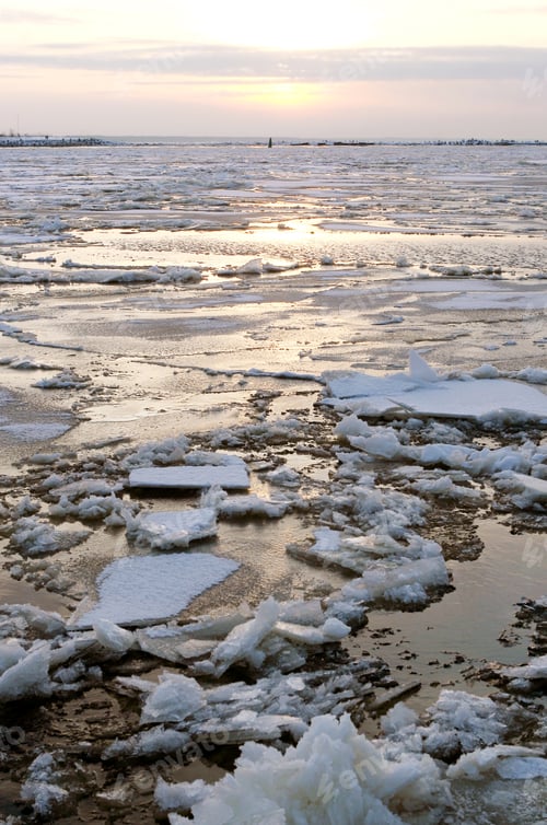 Preview: beautiful winter landskape with ice