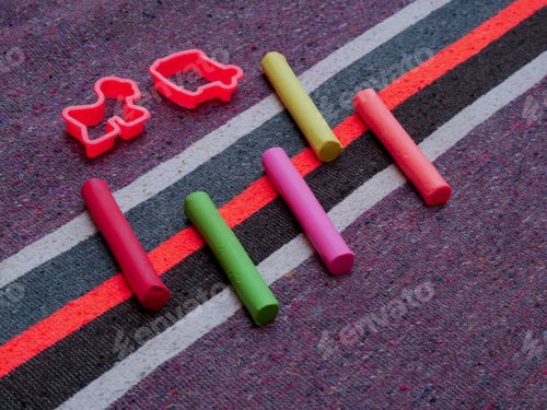 Preview: Colorful clay presented in line sequence with modeling shapes