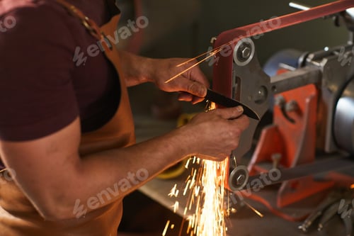 Preview: Using knife grinding jig