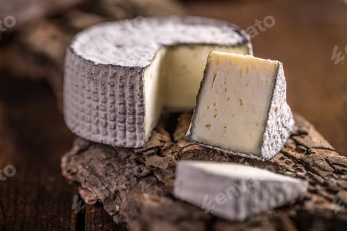 Preview: Camembert cheese