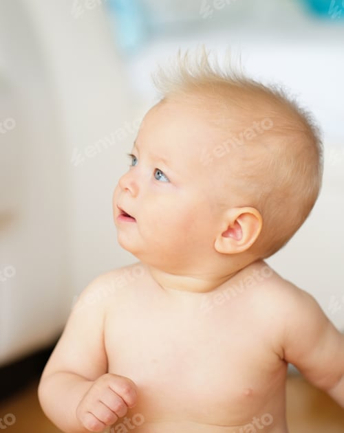 Preview: Baby boy with blue eyes
