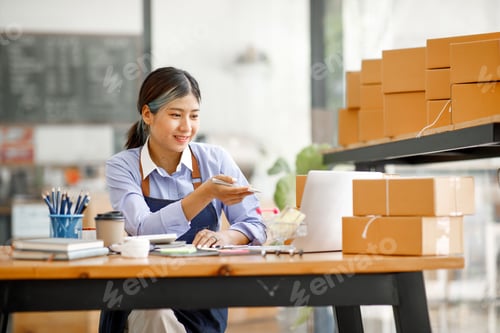 Preview: SME entrepreneur Small business entrepreneurs Online selling ideas,Happy Young Asian business owner