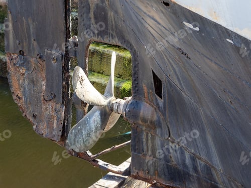 Preview: propeller and rudder on old steel hulled steamer