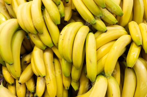 Preview: Whole bundle of ready-to-eat bananas for food background