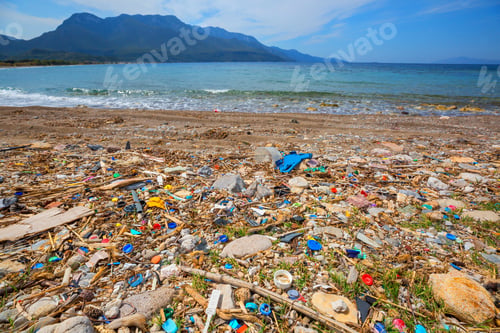 Preview: Trash on the beach