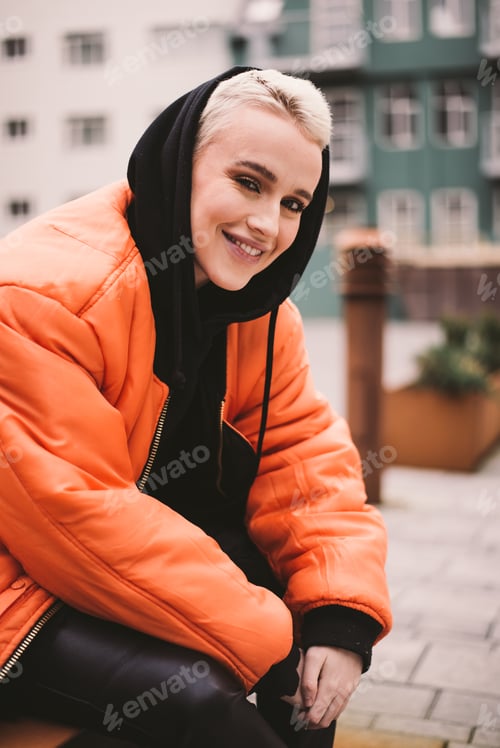 Preview: Icelandic beautiful woman lifestyle moments in Reykjavik