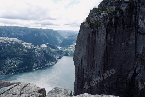 Preview: View from Preikestolen, Norway