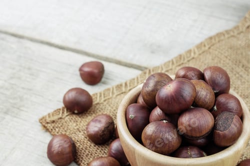 Preview: Chestnut on a sack