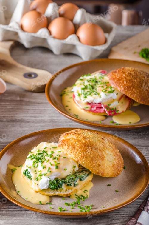 Preview: Egg benedict with hollandaise sauce