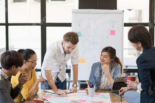 Preview: business people working together, meeting, planning and brainstorming