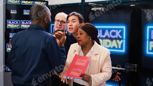 Preview: Black Friday shopping madness