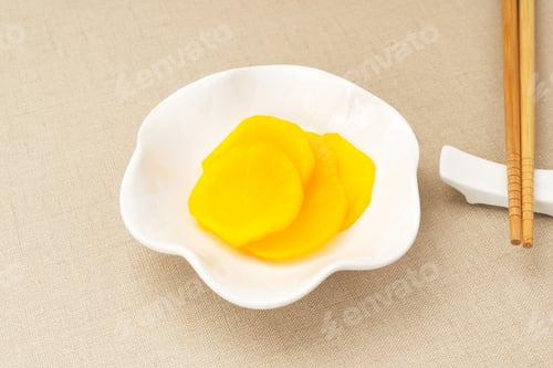 Preview: Danmuji, yellow pickled radish