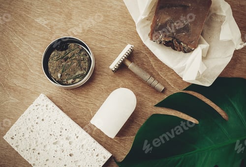 Preview: Natural soap, solid shampoo in metal tin, reusable razor, ubtan