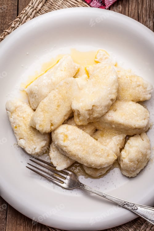 Preview: Lazy dumplings with sugar.
