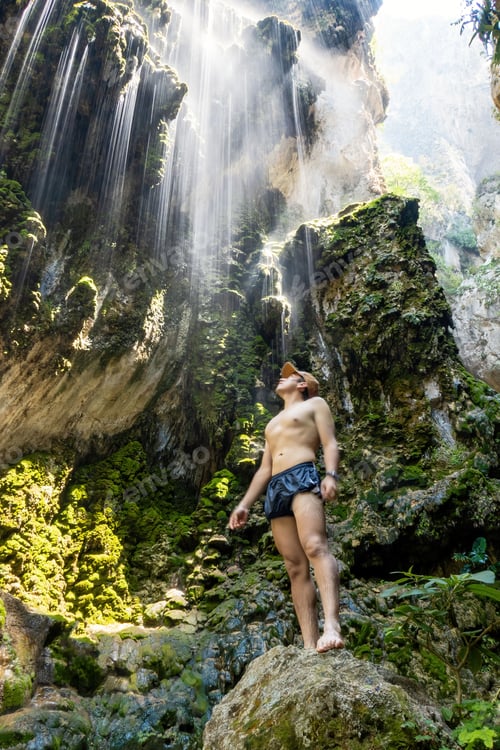 Preview: Exploring the Natural Wonders of Grutas Tolantongo, Hidalgo, Mexico