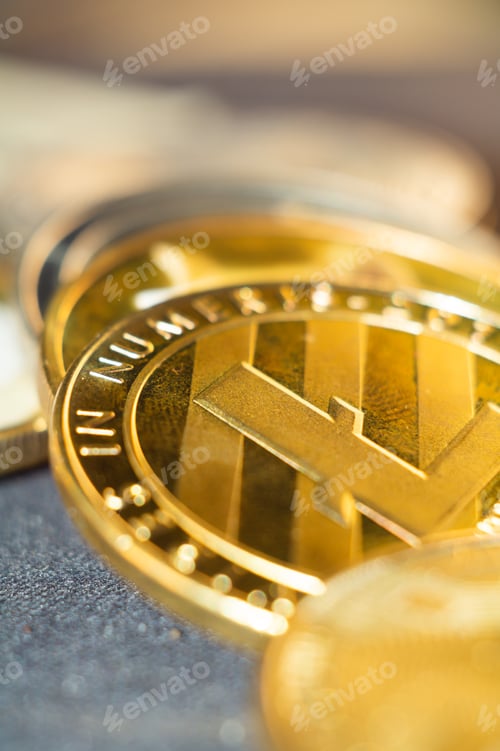 Preview: Shot of a golden coin