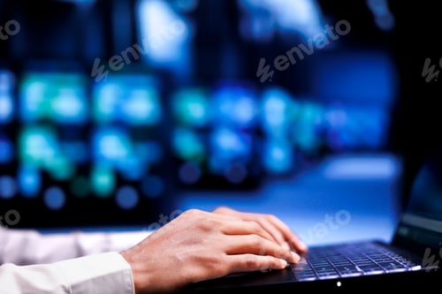 Preview: Admin preventing server crash, close up