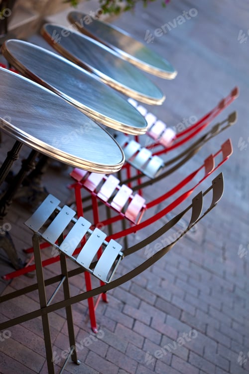 Preview: Terrace of a bistro