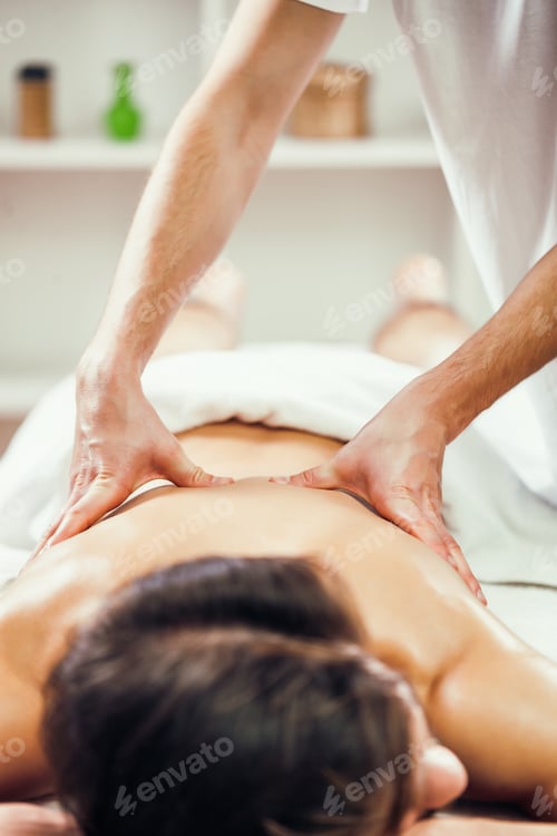 Preview: Man getting massage