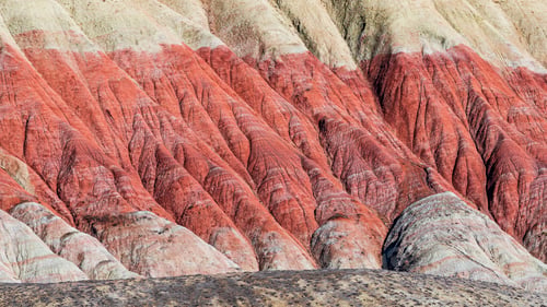 Preview: Amazingly beautiful patterns of red mountains