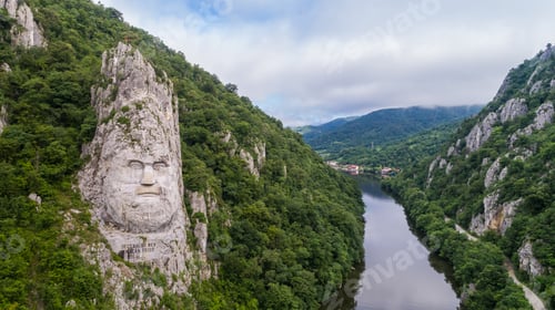 Preview: Decebal Head sculpted in rock