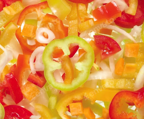 Preview: Red, yellow and green bell pepper slices