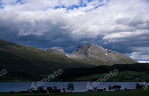 Preview: Clouds above Eidsvatnet