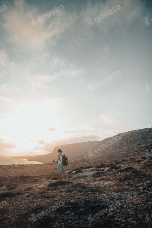 Preview: young photographer hiking