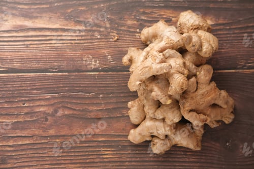 Preview: top view of Gingers on wooden table with copy space