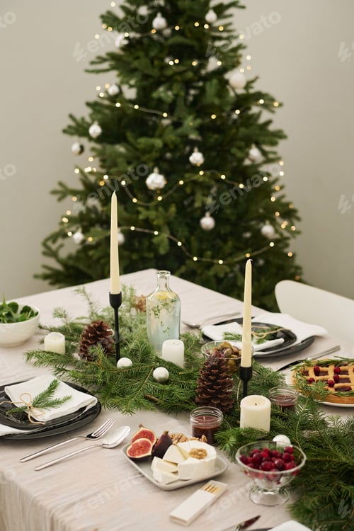 Preview: Christmas Meals on Festive Table