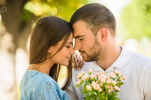 Preview: Loving couple on a date