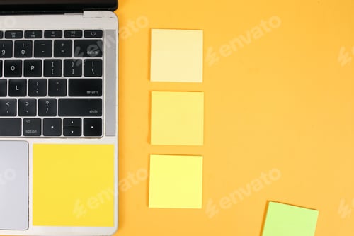 Preview: Various Of Blank Yellow Sticky Notes