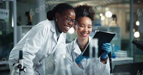 Preview: Women, scientist and tablet with research, laboratory and digital study for healthcare science. Hap