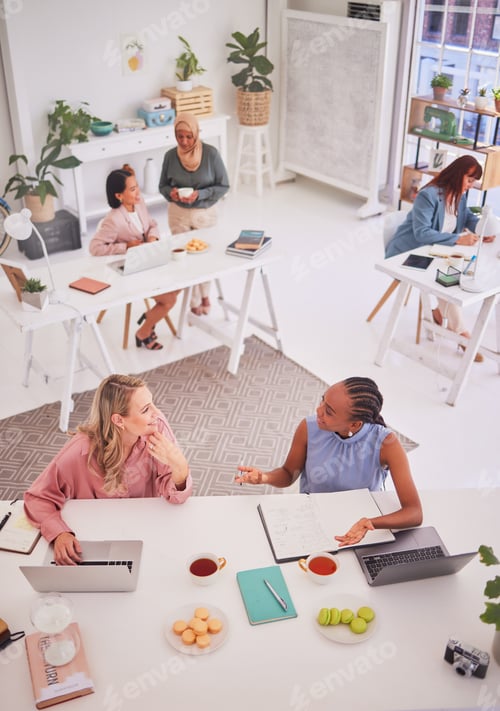 Preview: Meeting, collaboration and diversity team working on a corporate project together in the office. Te