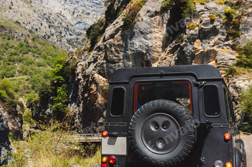 Preview: black offroad carcliff