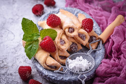 Preview: Homemade cookies bagels with raspberry jam