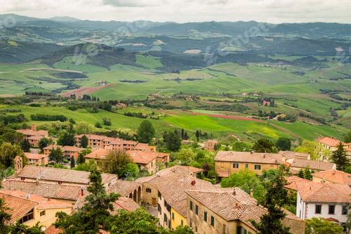 Preview: View of a green valley in Volterra, Italy