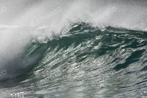 Preview: Crashing waves