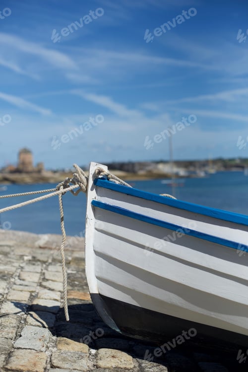 Preview: Wooden boat