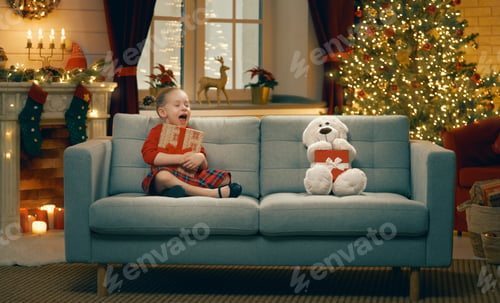 Preview: girl with Christmas gift.